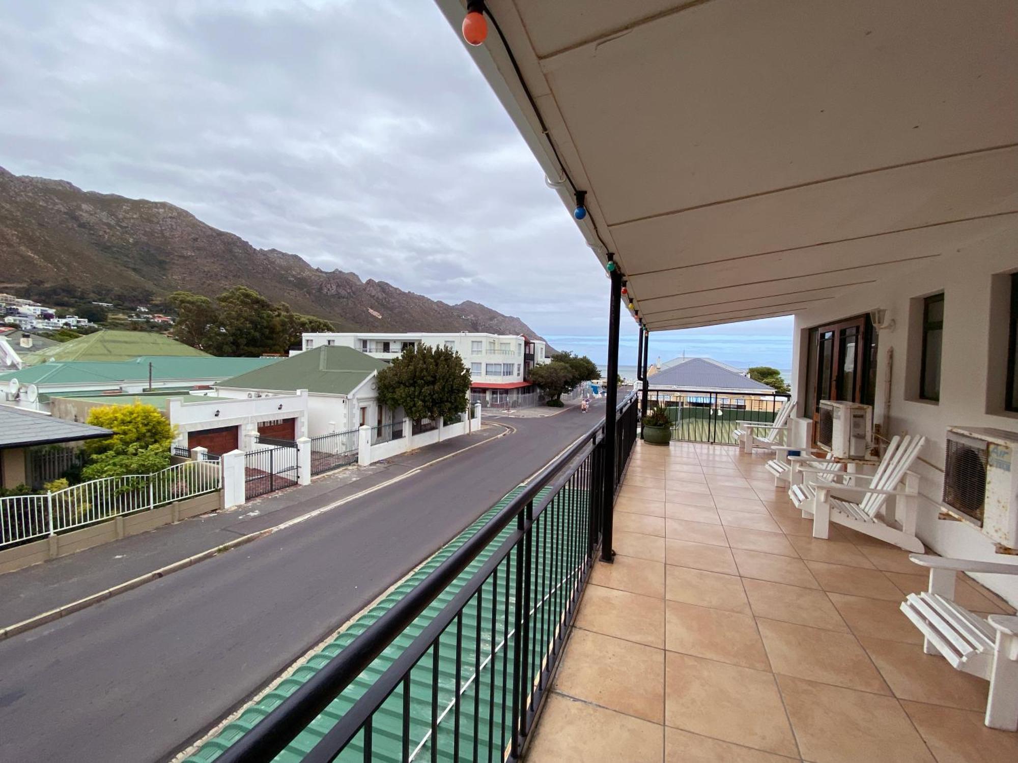 Le Bay Lodge Gordons Bay Exterior photo